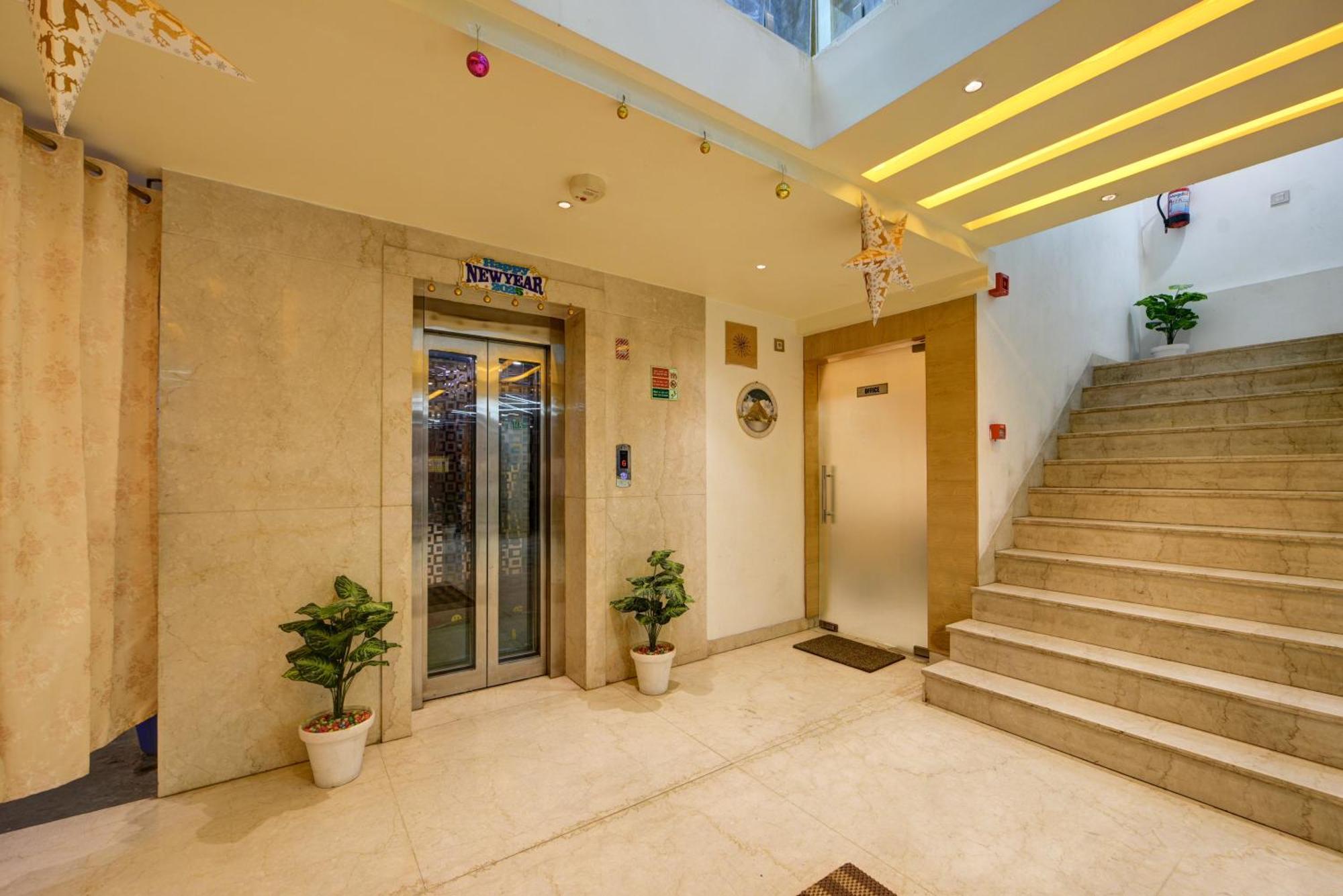 Kuber International - Train Station 4*